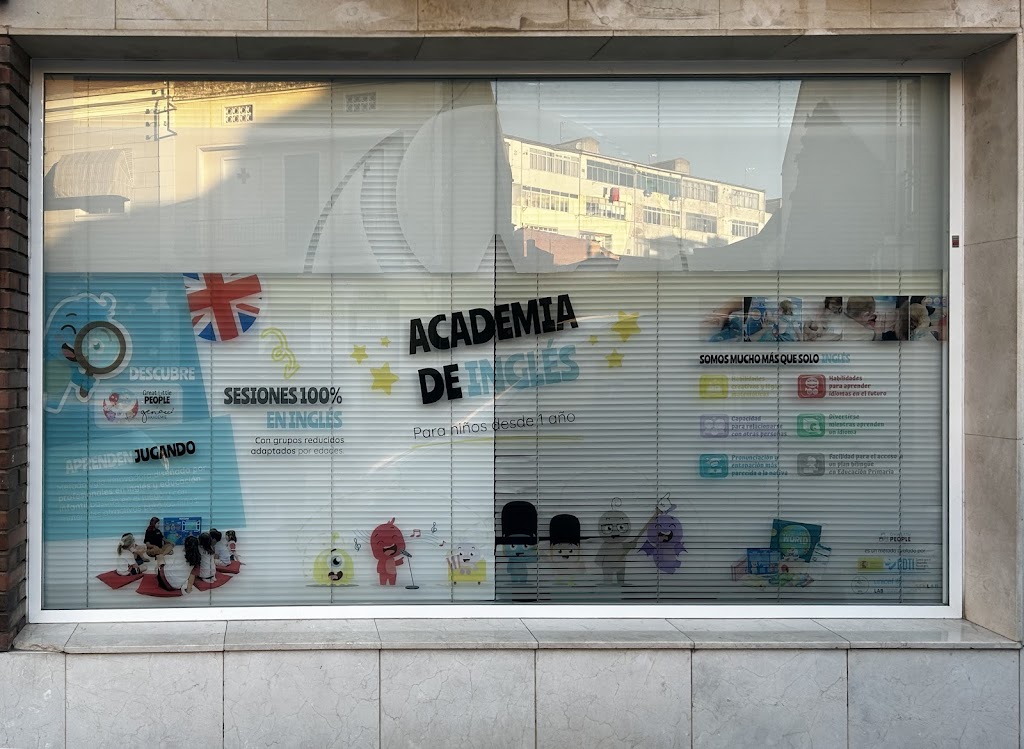 Genau - Great Little People