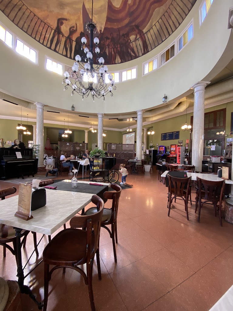 Cafe 1921 — Ambiente