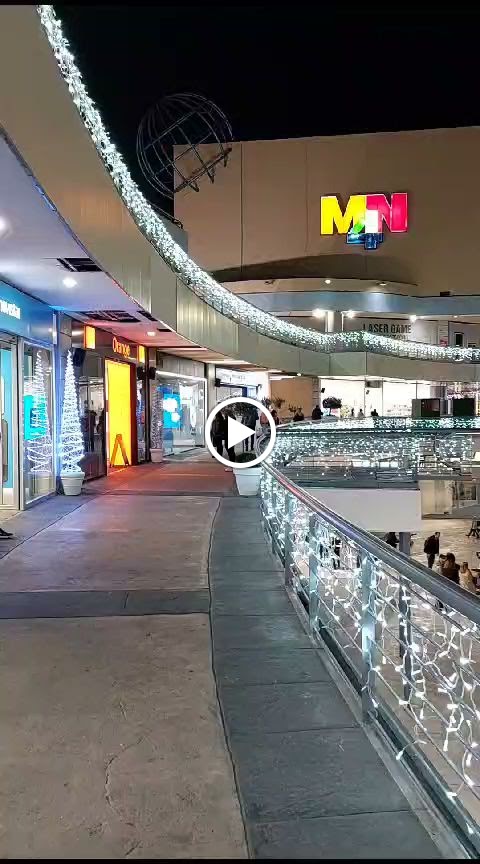 Centro Comercial y de Ocio MN4 — Interior