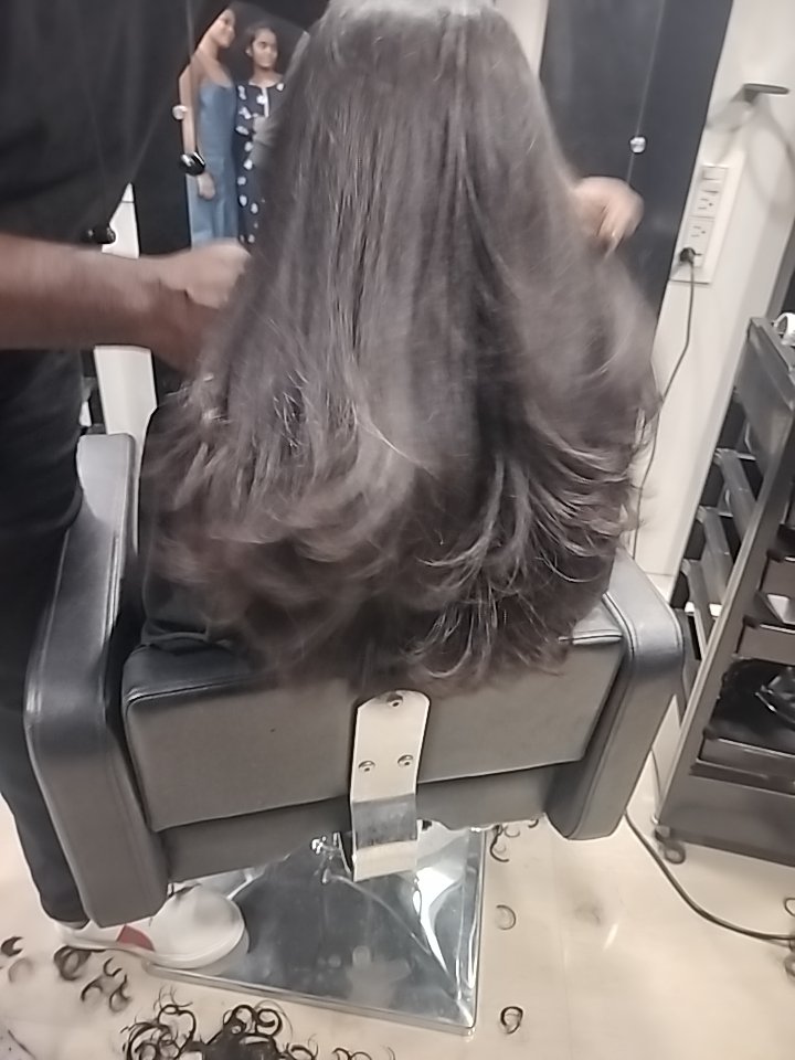 Grooming World Unisex Salon