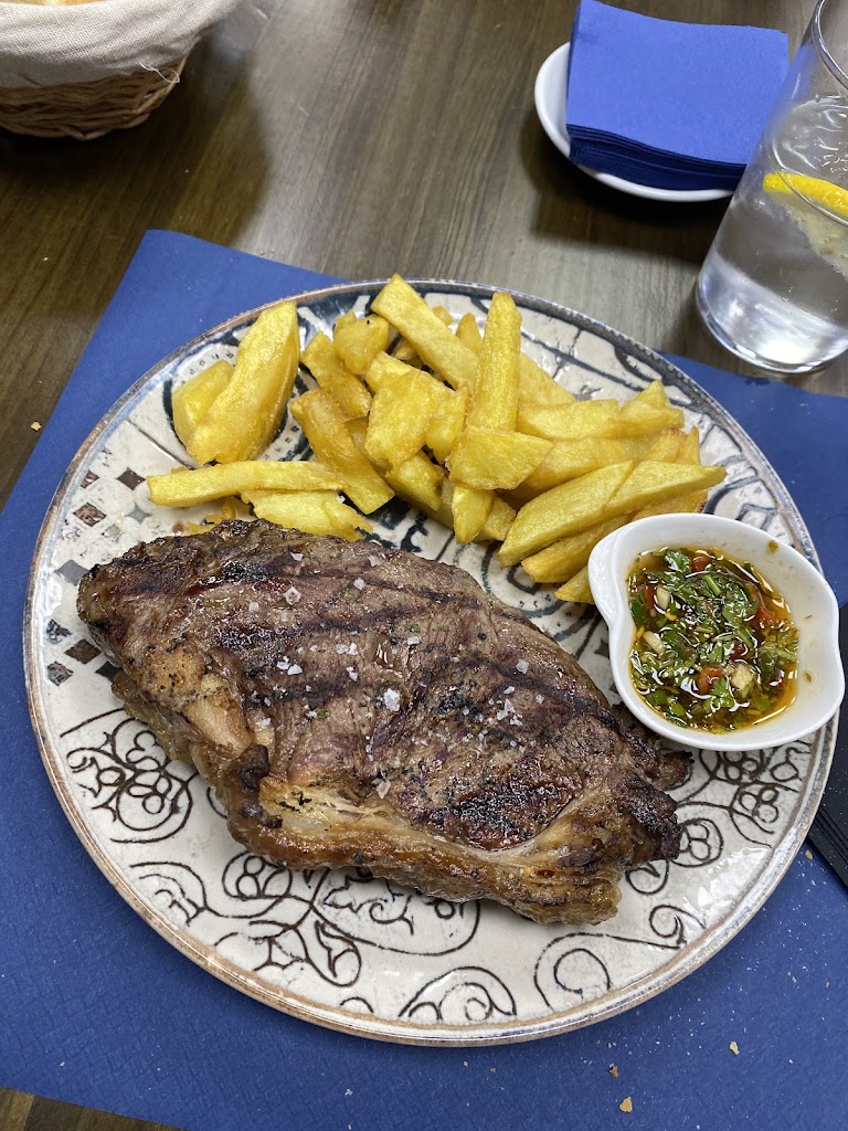 Taberna Andallego — Comida y bebida