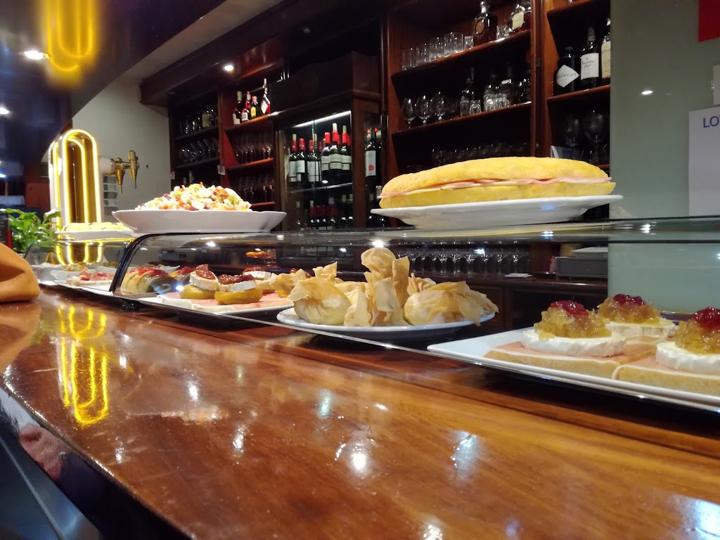 Bar Otero — Comida y bebida