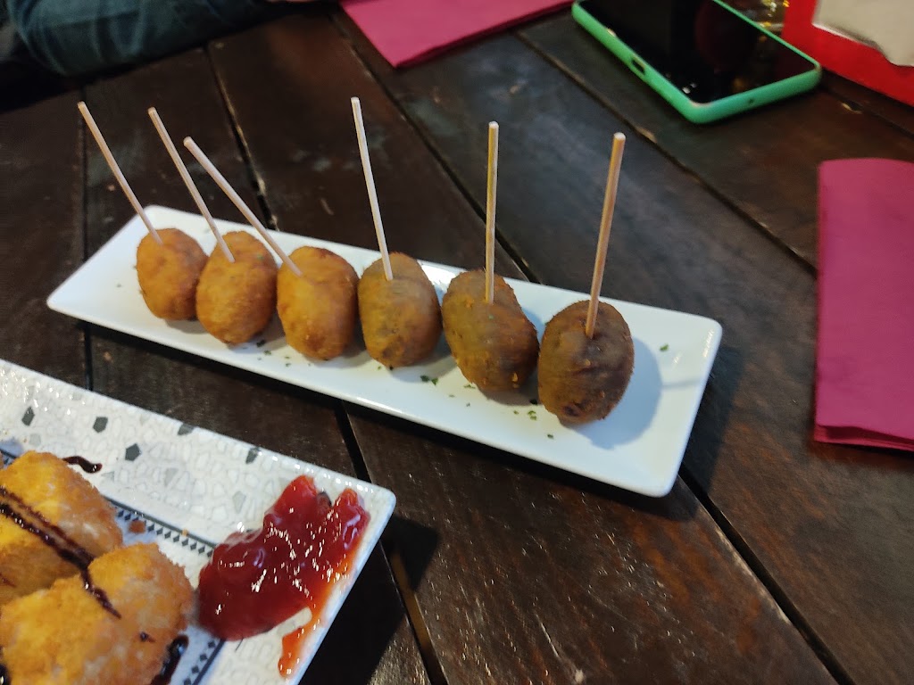 1982 Birres & Burgers — Corn dog