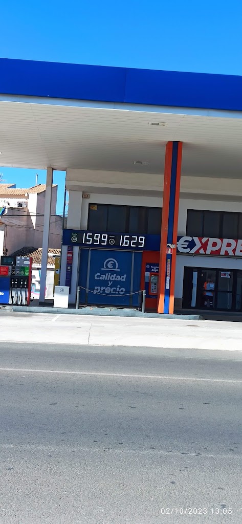 Estacion de Servicio Campsa Express — Exterior