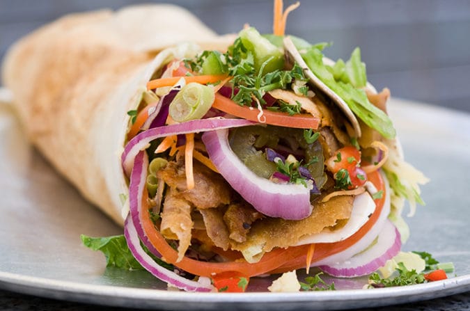 Damasco's Doner Baza — Comida y bebida