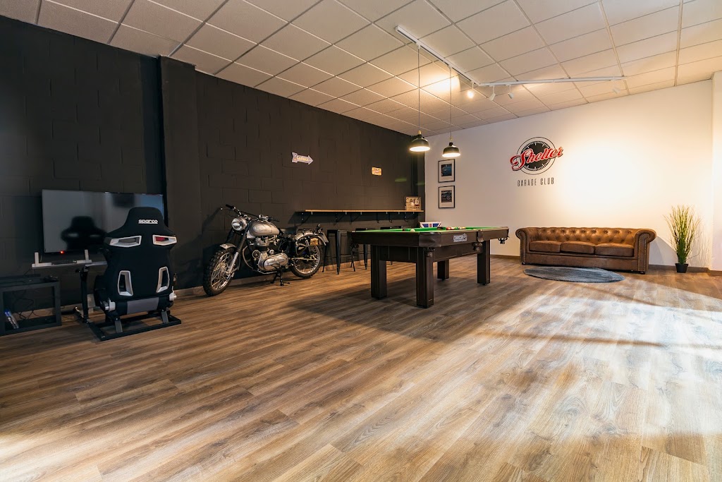 Shelter Garage S.S. de los Reyes — Interior