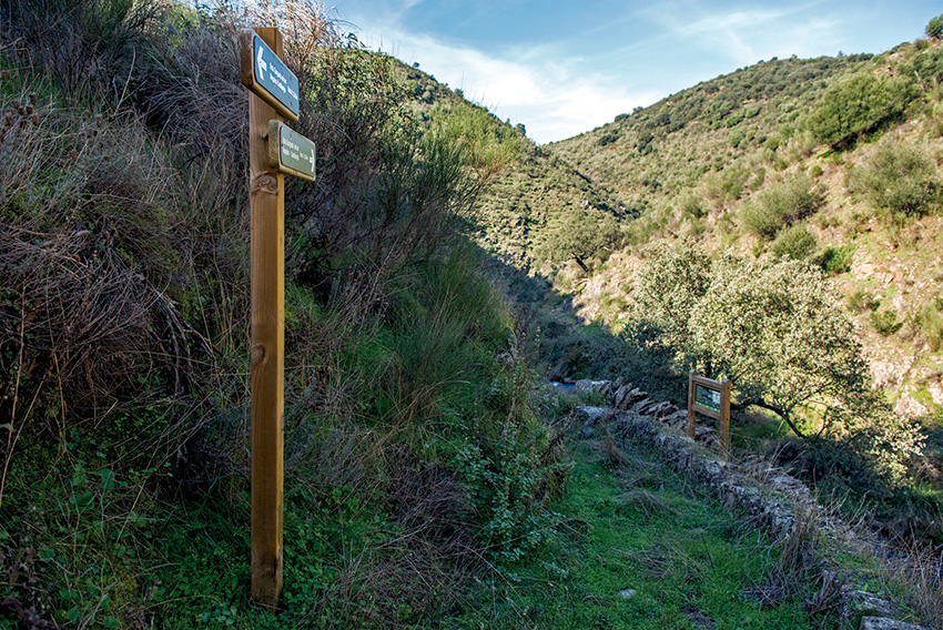Ruta Garganta de los Nogales (SL-CC 45) - Inicio / fin de ruta