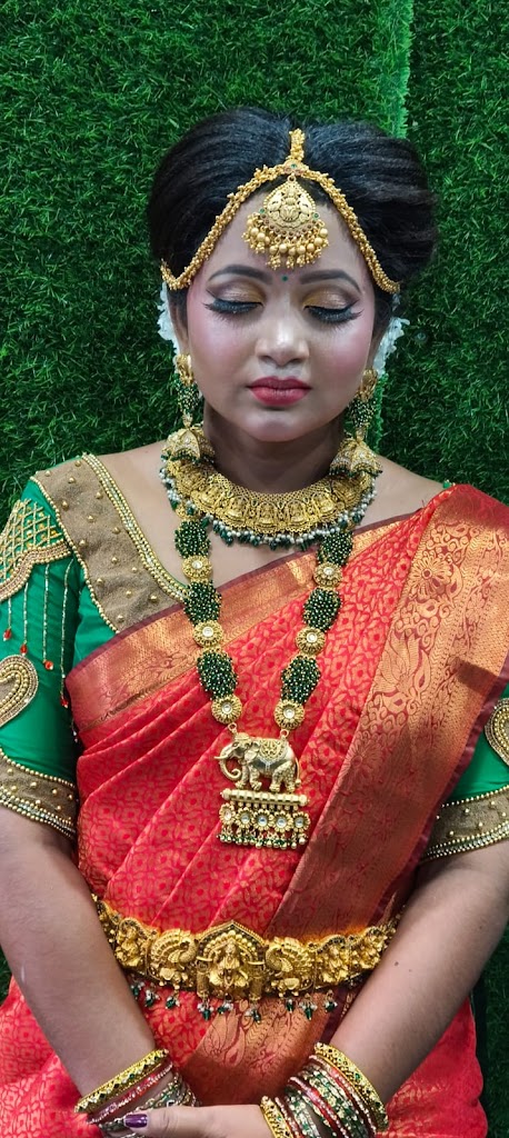 New Green Trends Makeup Studio And Academy