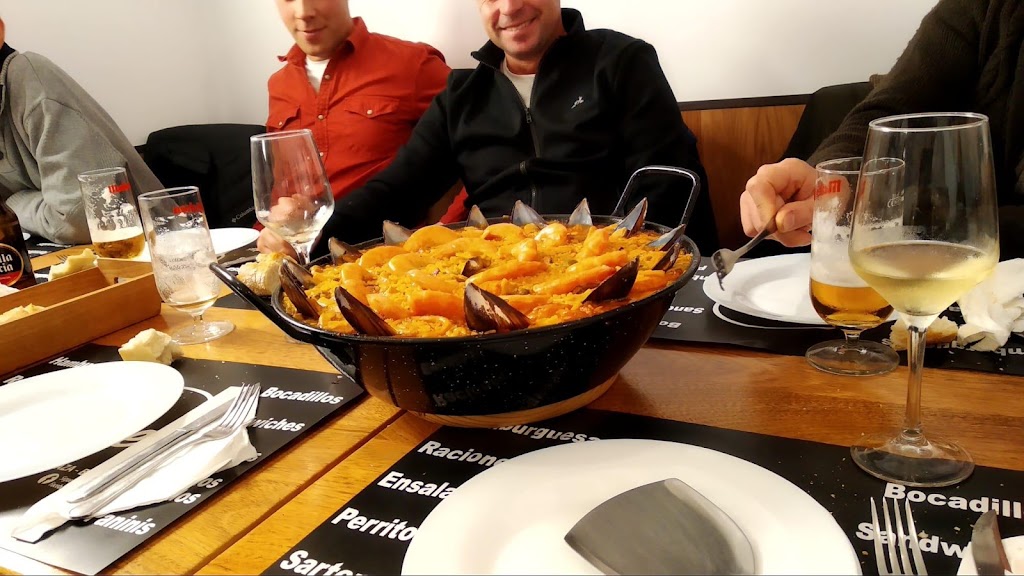 El Peaje — Comida y bebida