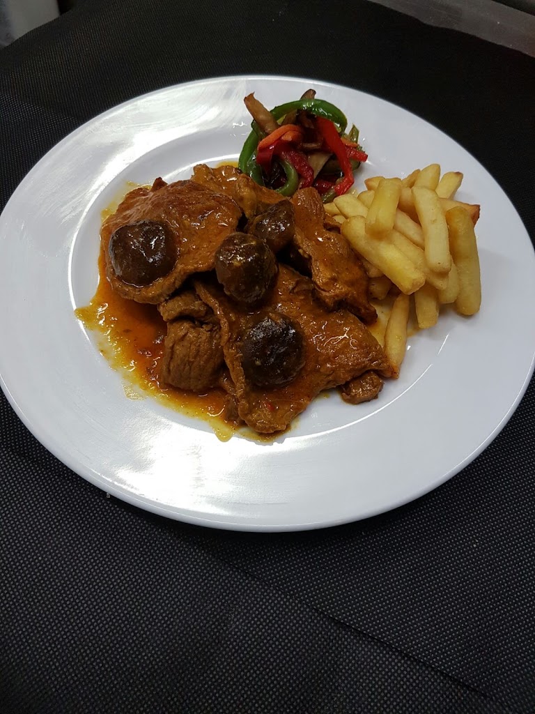 Restaurante Pato Uno — Comida y bebida