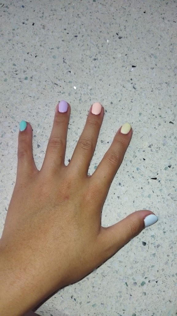 Nailash Vilagarcia — Manicura