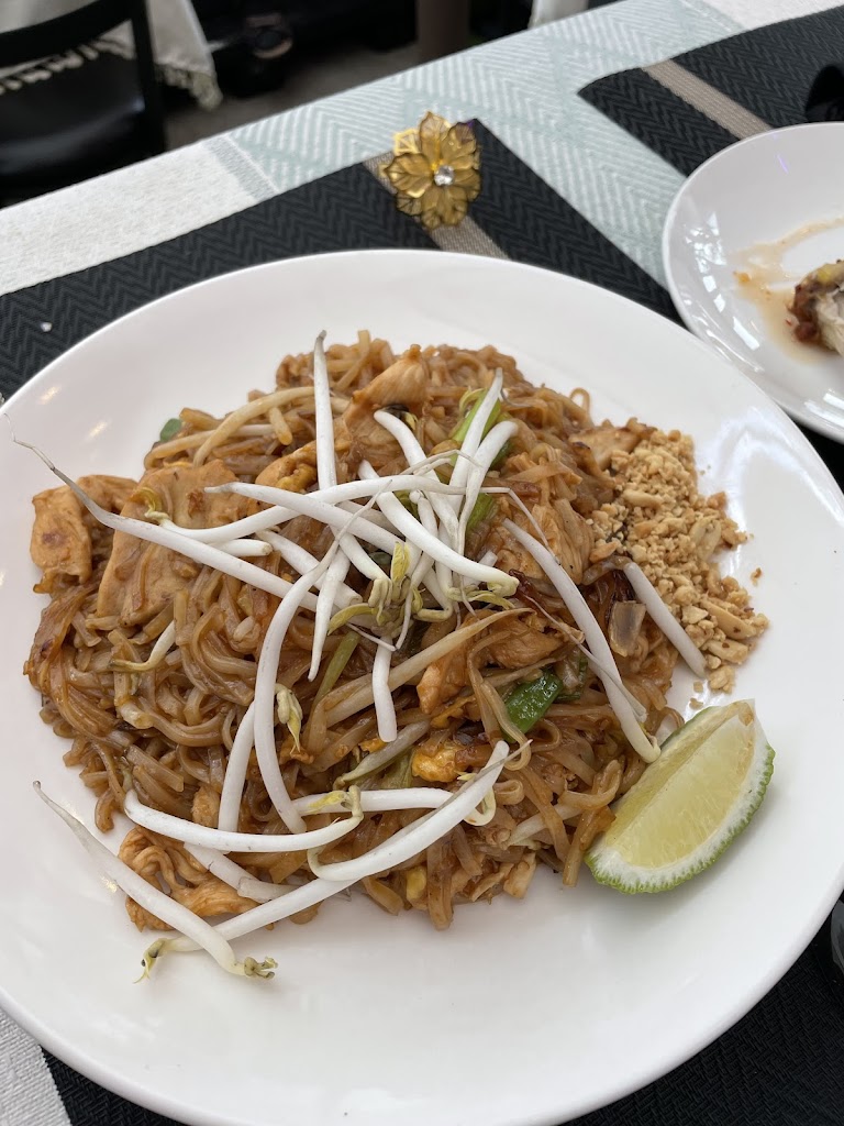 Mango Tree Thai Cafe