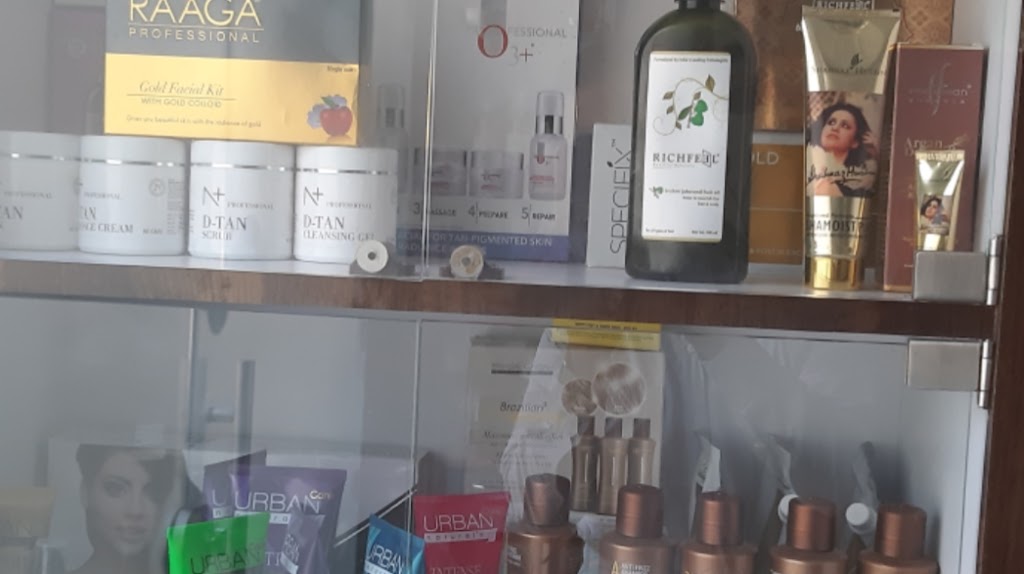 Geeta S Ladies Beauty Parlour