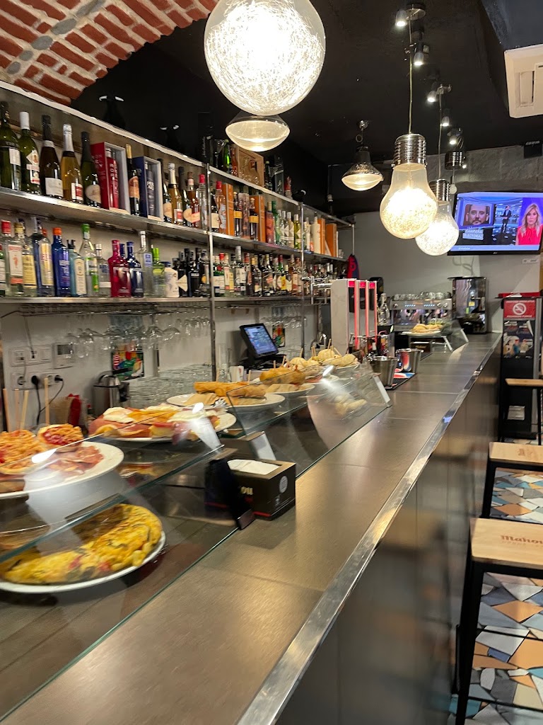 Asador Maitagarri — Comida y bebida