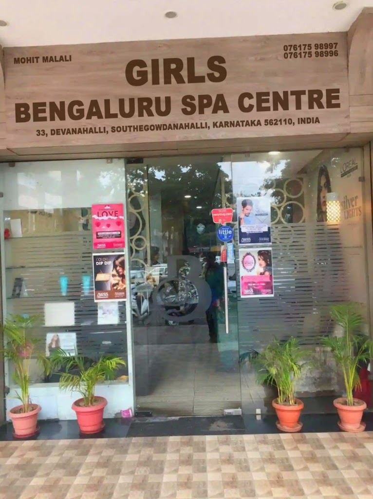 Girls Bengaluru Spa Center