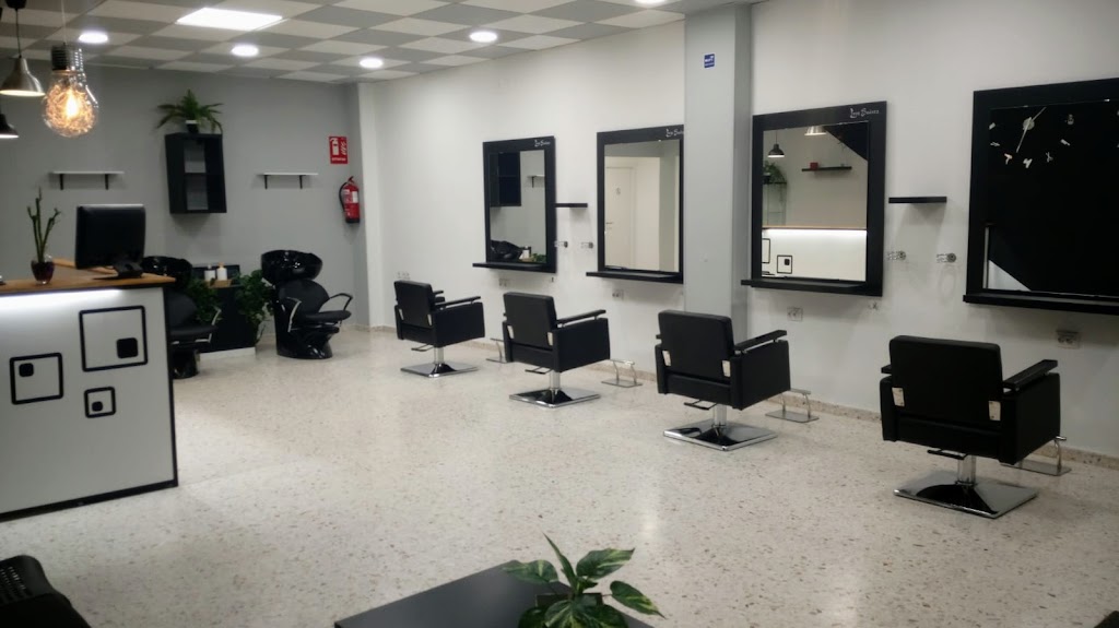 LORE SUAREZ Peluqueria y Estetica — Interior