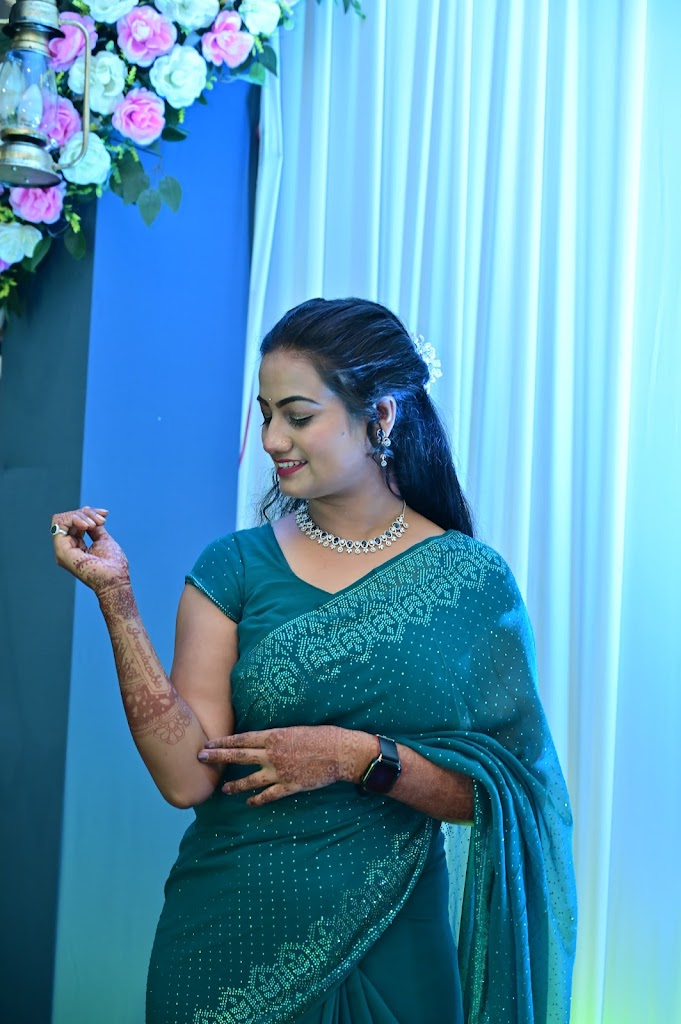 Mishti S Makeover Hairdressing Studio Umred