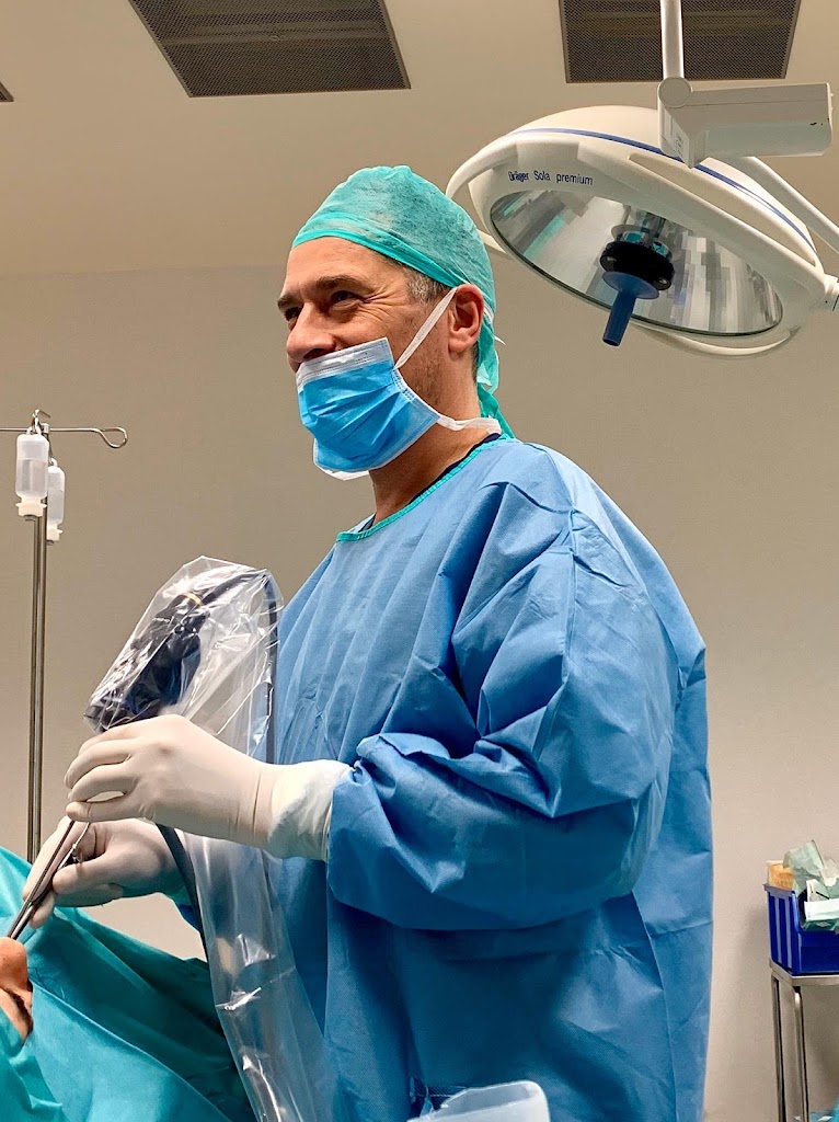 Dr. Inigo Perez Abraguin, Otorrino Bilbao