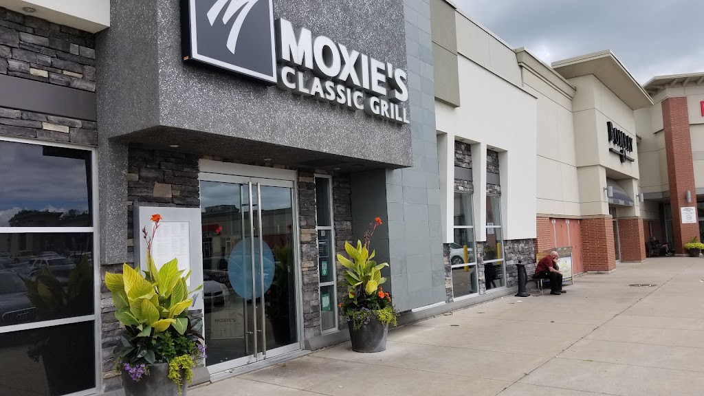 Moxies Barrie Restaurant in Barrie