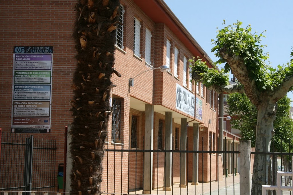 Salesianos Villamuriel - Centro Don Bosco