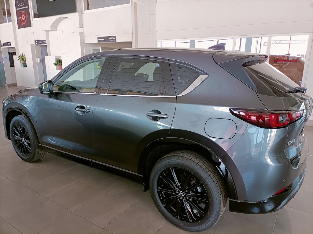 Indacentro - Mazda — Hatchback