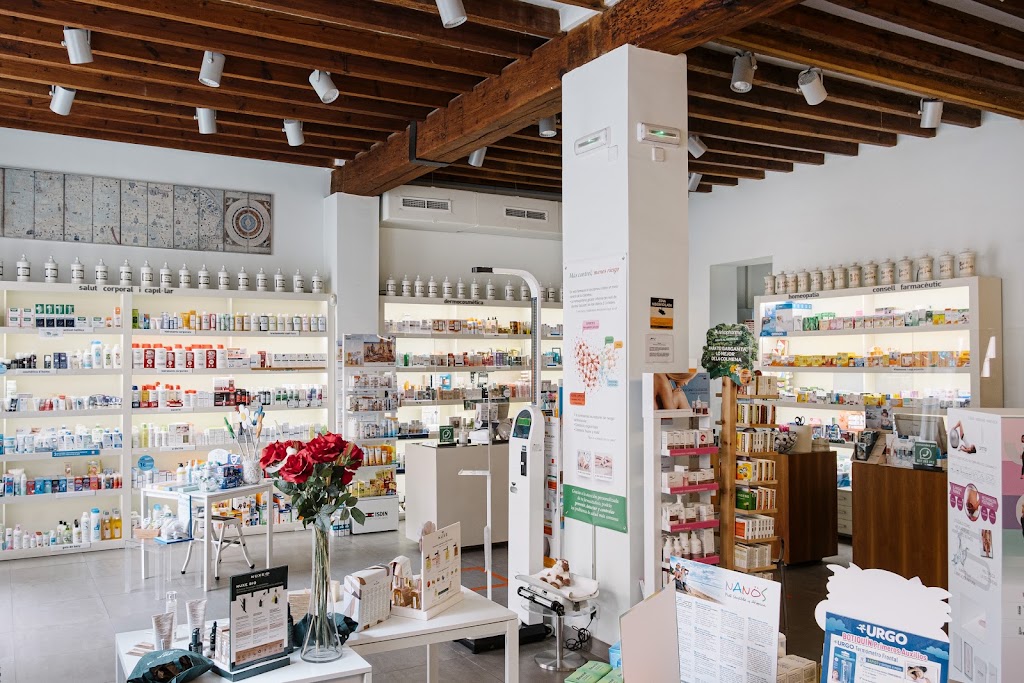 Farmacia dels Oms (Armengol-Torrens) — Del propietario