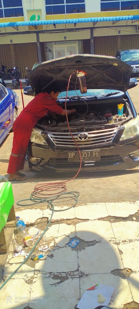 Bengkel mobil IAM