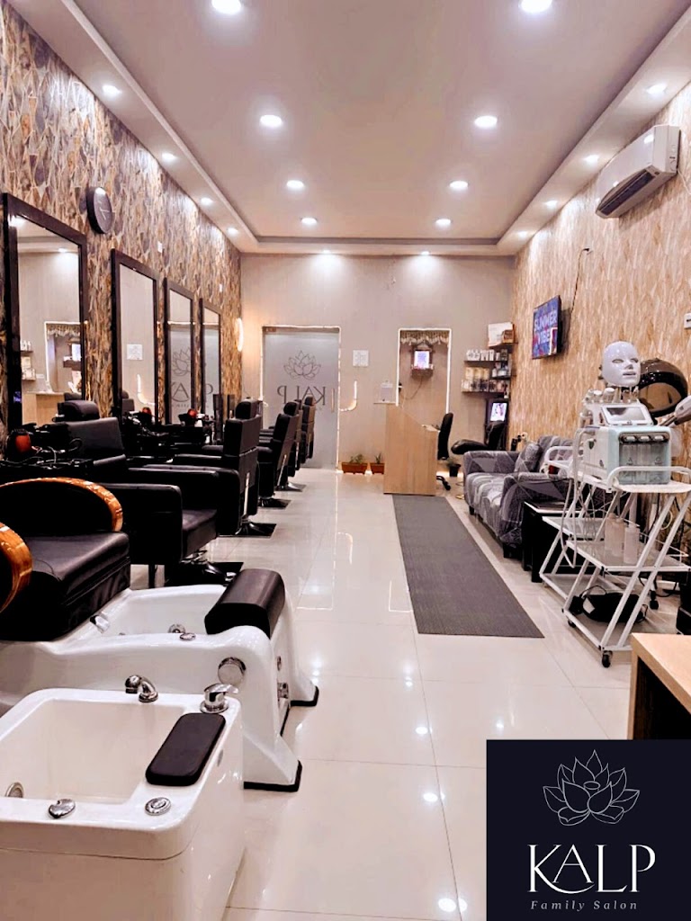 Kalp Family Salon