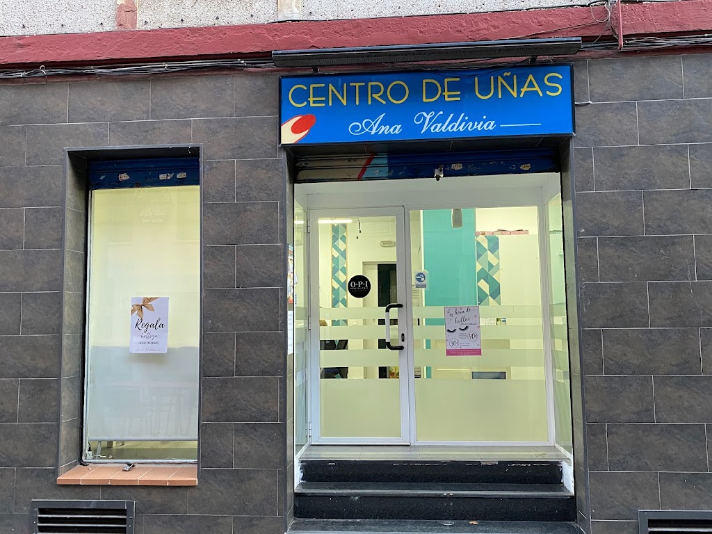 Centro de Unas Ana Valdivia — Exterior