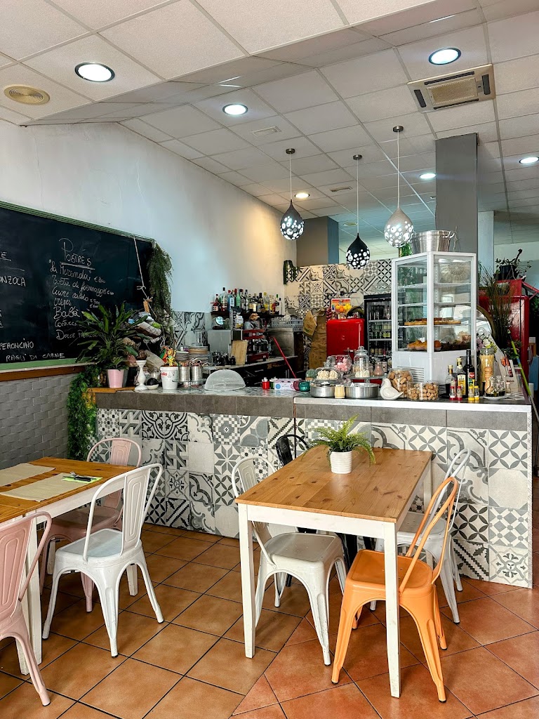 Gastrobar pizzeria civico 16 — Ambiente