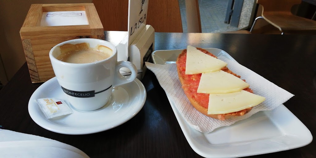 Cafeteria La Isla — Cafe