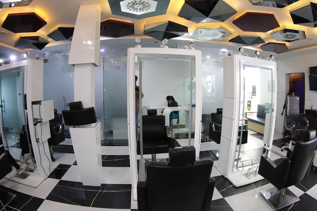 Urvashi Beauty International