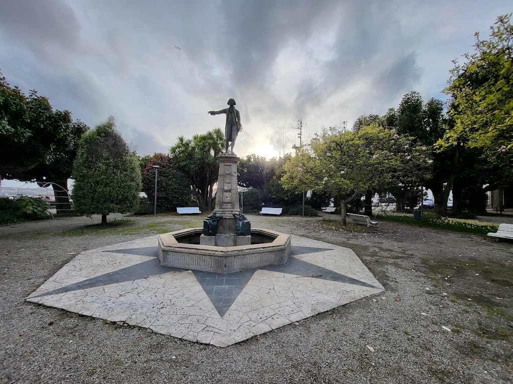 Monumento a Jorge Juan