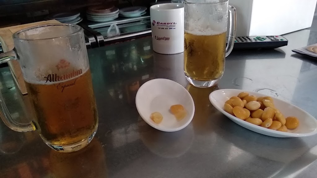 Zampuzo Contreras — Comida y bebida