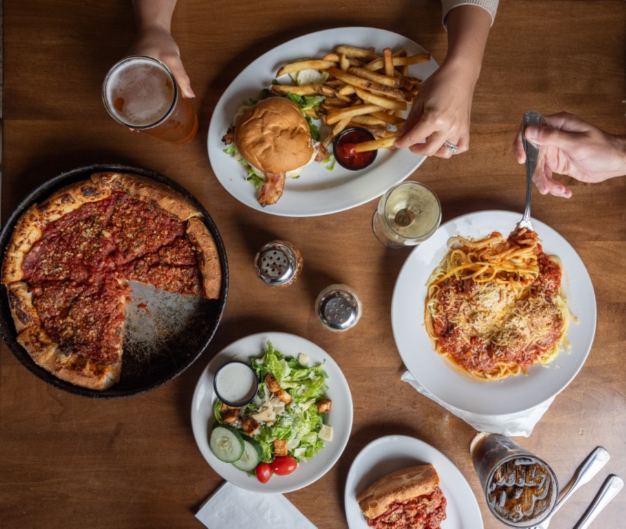  Green Mill Restaurant & Bar