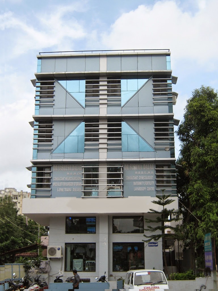 Dr. Dalal Dr Yashesh Srushtil Hospital Vadodara