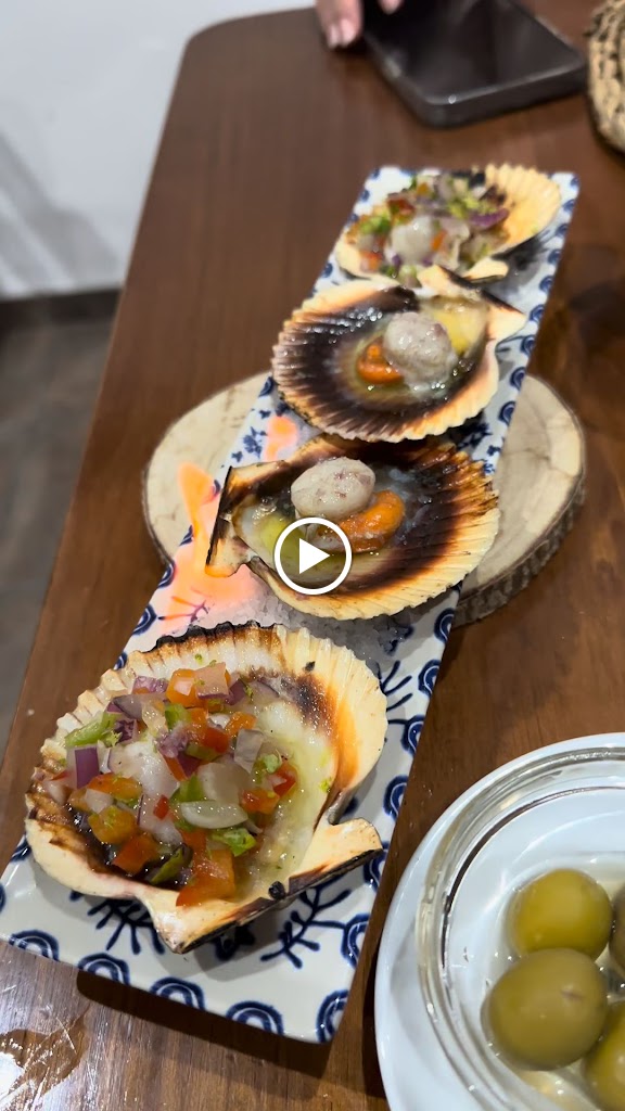 La Renega Gastro Bar — Videos