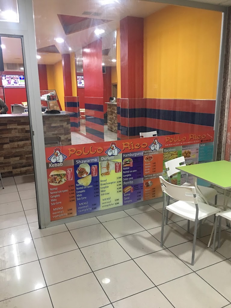 Pizzeria Kebab Pollo Rico Las Gabias — Ambiente
