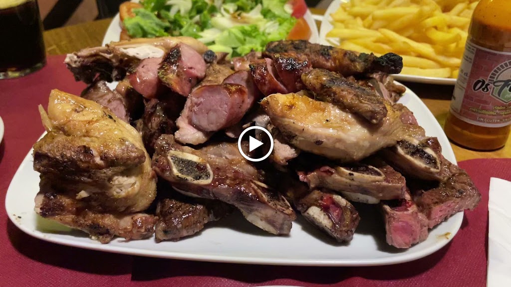 Cafe Bar Os Fornos — Ambiente