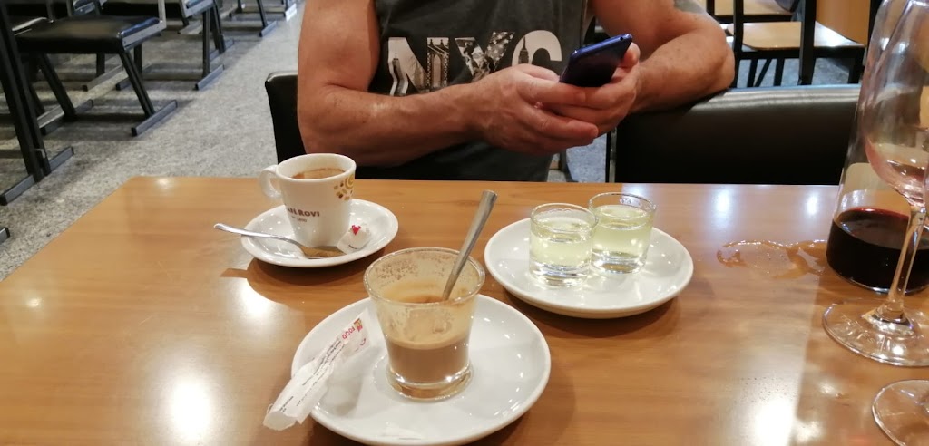 Cafe Bar La reforma — Cortado