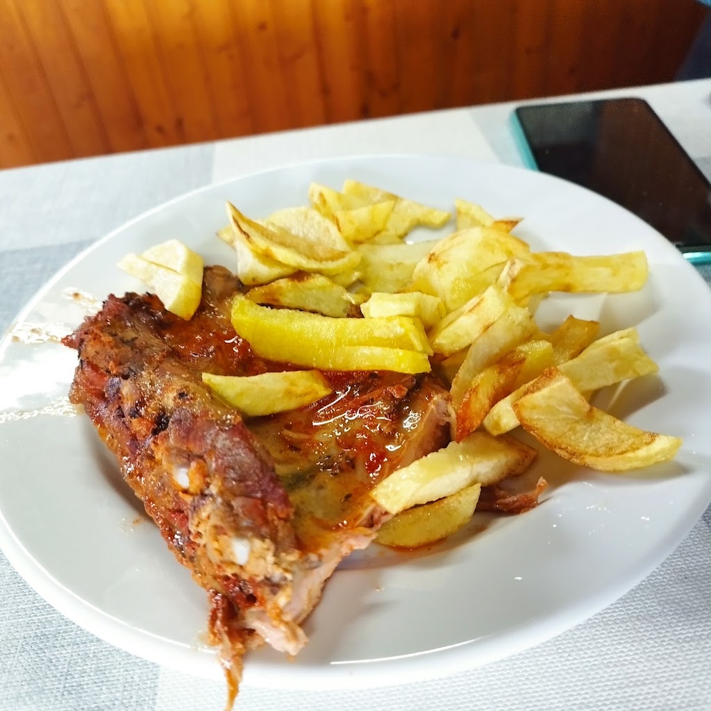Bar Pradera — Comida y bebida