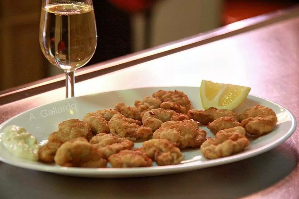 Bar BOLI — Comida y bebida
