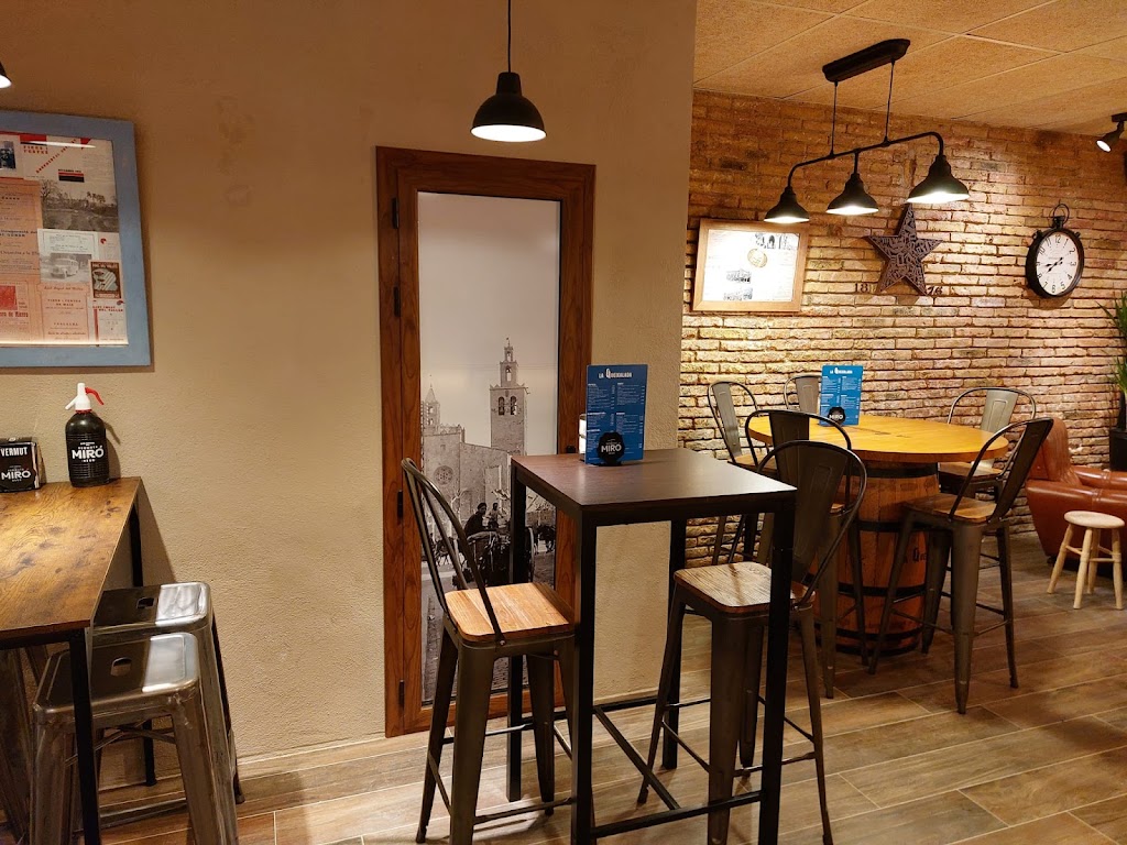 La Queixalada Sant Cugat — Ambiente