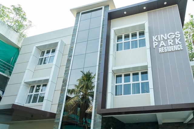 Hotel O Elegant Kings Park Residency