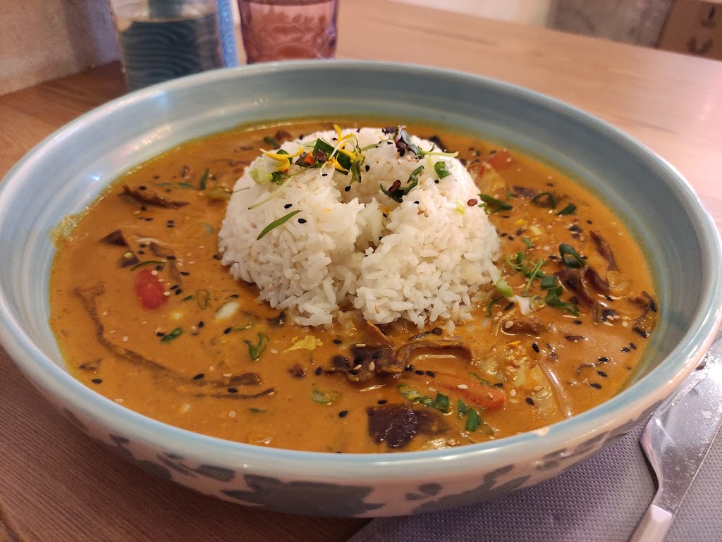 Pandao Wok — Comida y bebida