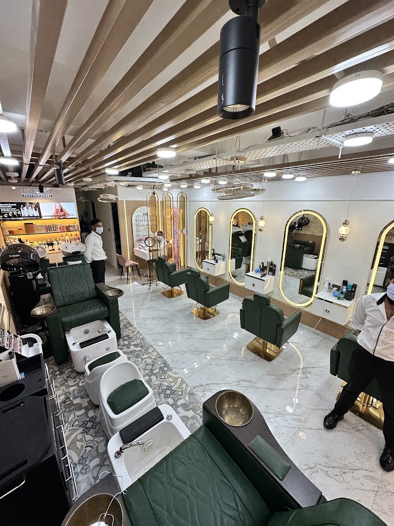 Hair Salon Beauty Salon Nail Art And Makeup Artist In South Delhi