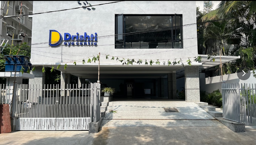 Dr K Madhukar Reddy Best Cornea Cataract Refractive Surgeon In Srinagar Colony