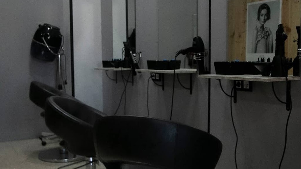 Peluqueria y Estetica Maria Jose y pasion nails — Interior