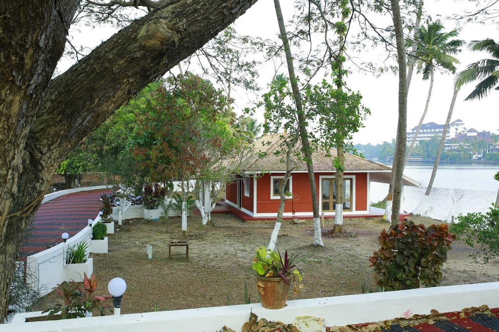 Valiyavila Golden Lake Resort
