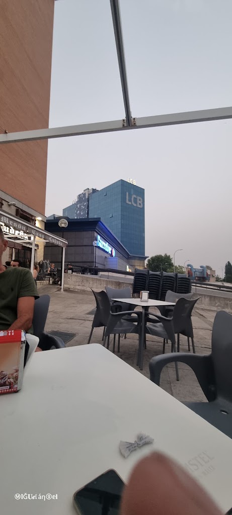 Meson Casa Ludena — Ambiente